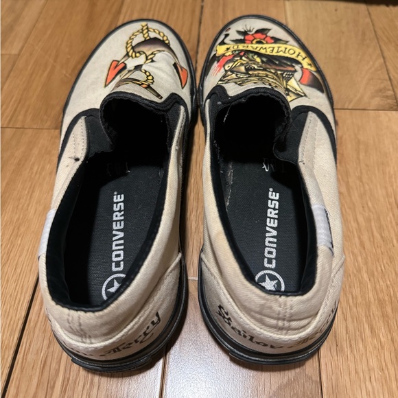 Converse slip ons. - Picture 4 of 4